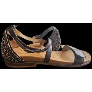 Aetrex Women's Navy Beaded Sandal Size 41 Pre-loved- Great Condition